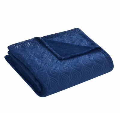 Kate Aurora Ultra Soft & Plush Modern Ogee Fleece Throw Blanket Covers - 50 In. W X 60 In. L 3 Kate Aurora Ultra Soft & Plush Modern Ogee Fleece Throw Blanket Covers - 50 In. W X 60 In. L - Image 3